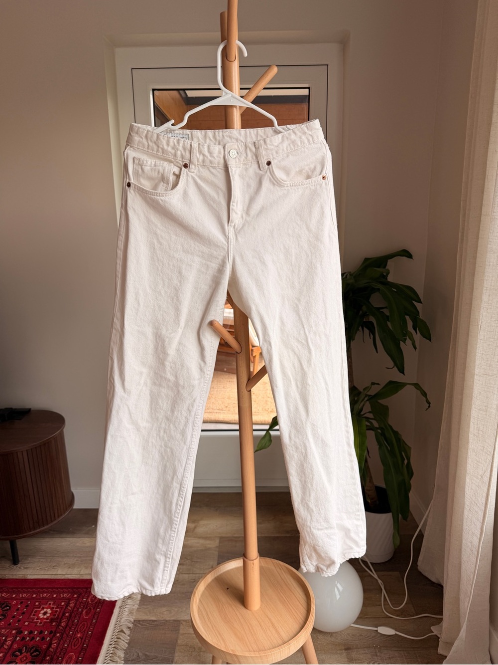 Zara White Low Rise Jeans